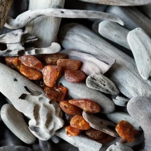 аромат Amber and Driftwood (Бурштин та коряга)